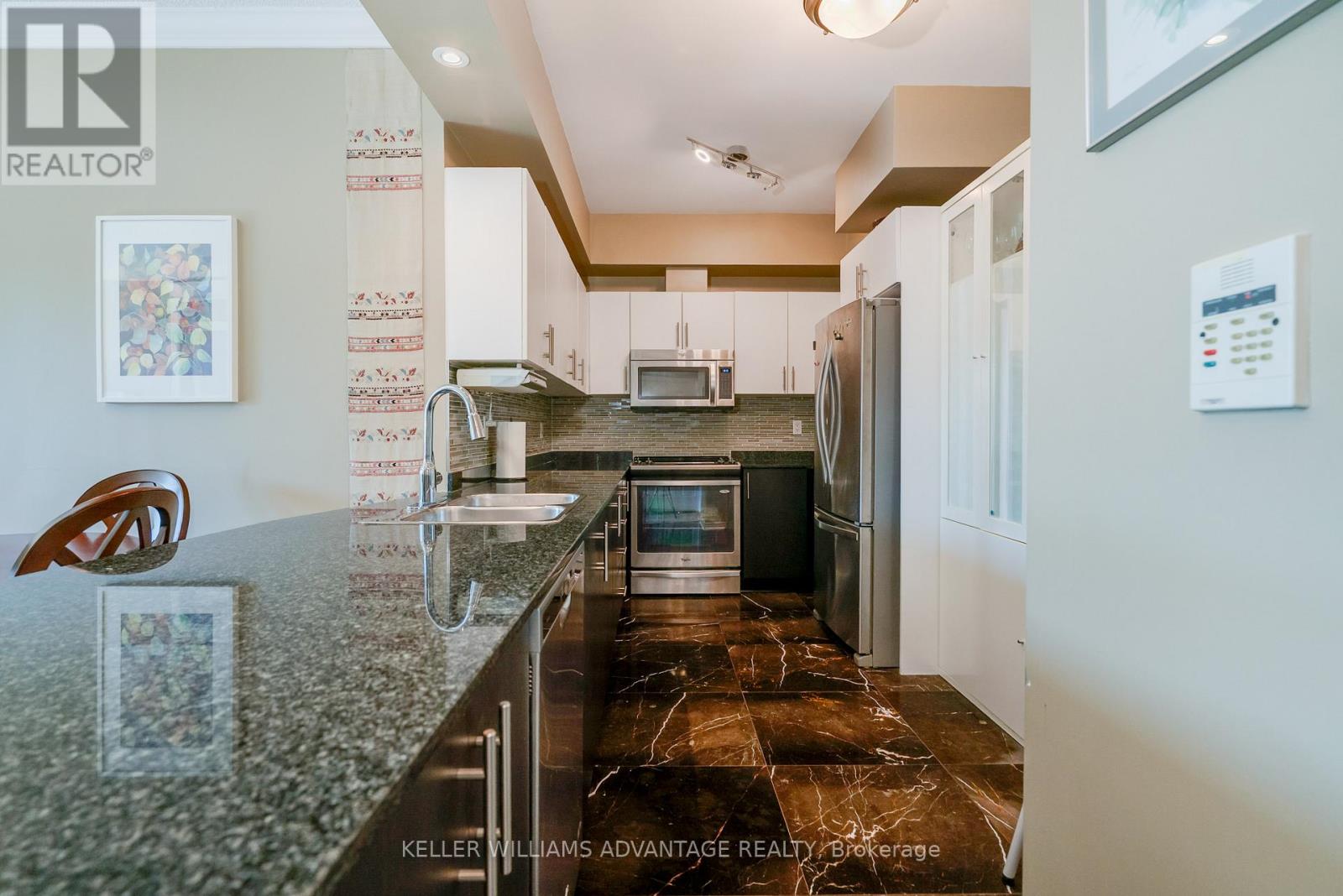 Ph22 - 28 William Carson Crescent, Toronto, Ontario  M2P 2H1 - Photo 10 - C12369954