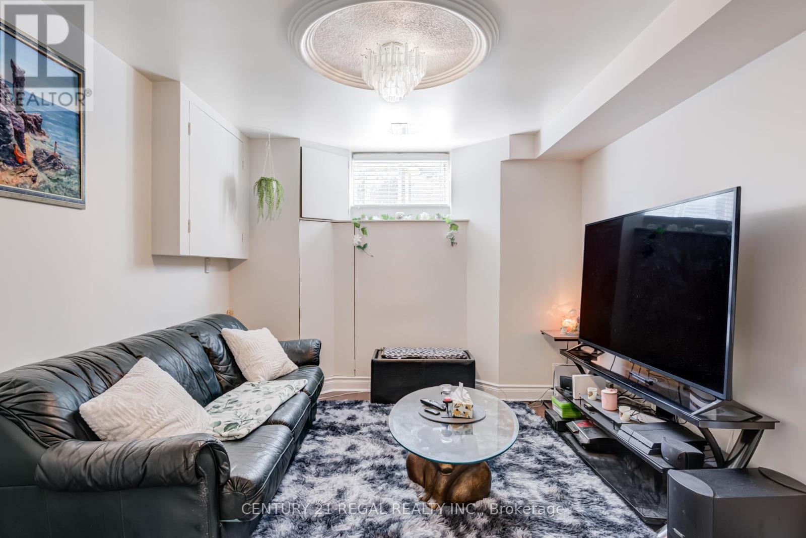52 Ranee Avenue, Toronto (Englemount-Lawrence), Ontario  M6A 1M9 - Photo 29 - C12370037