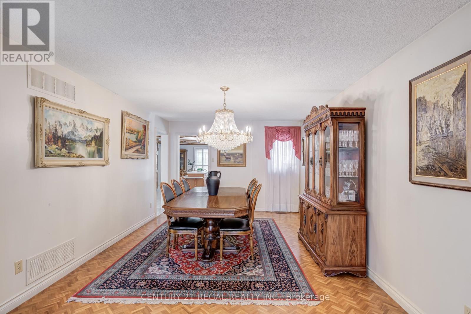 52 Ranee Avenue, Toronto (Englemount-Lawrence), Ontario  M6A 1M9 - Photo 7 - C12370037
