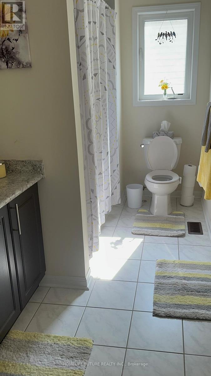 23 Edwin Carr Street, Clarington, Ontario  L1C 0R8 - Photo 7 - E12369978