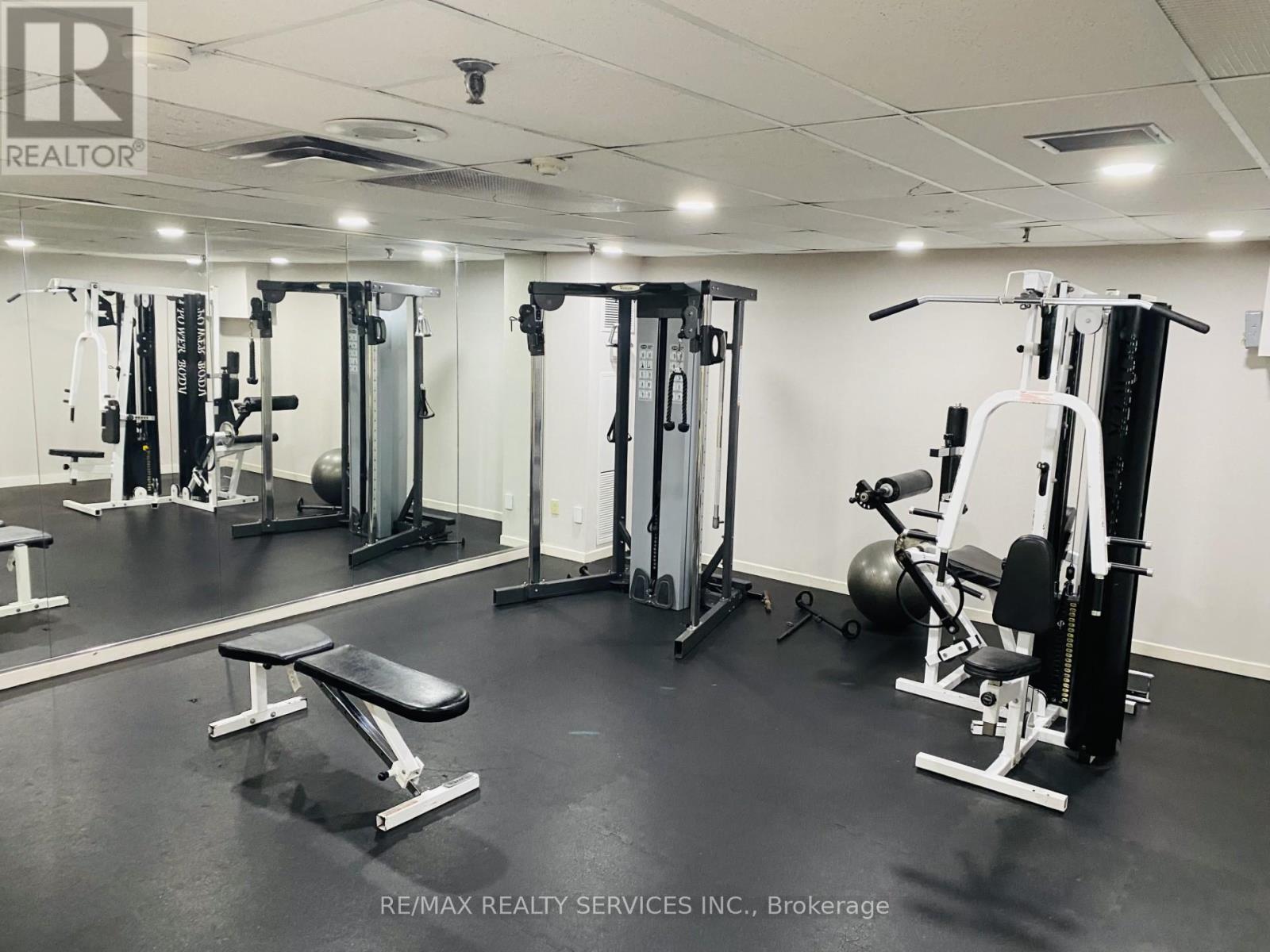 302 - 3 Lisa Street, Brampton (Queen Street Corridor), Ontario  L6T 4A2 - Photo 30 - W12338482
