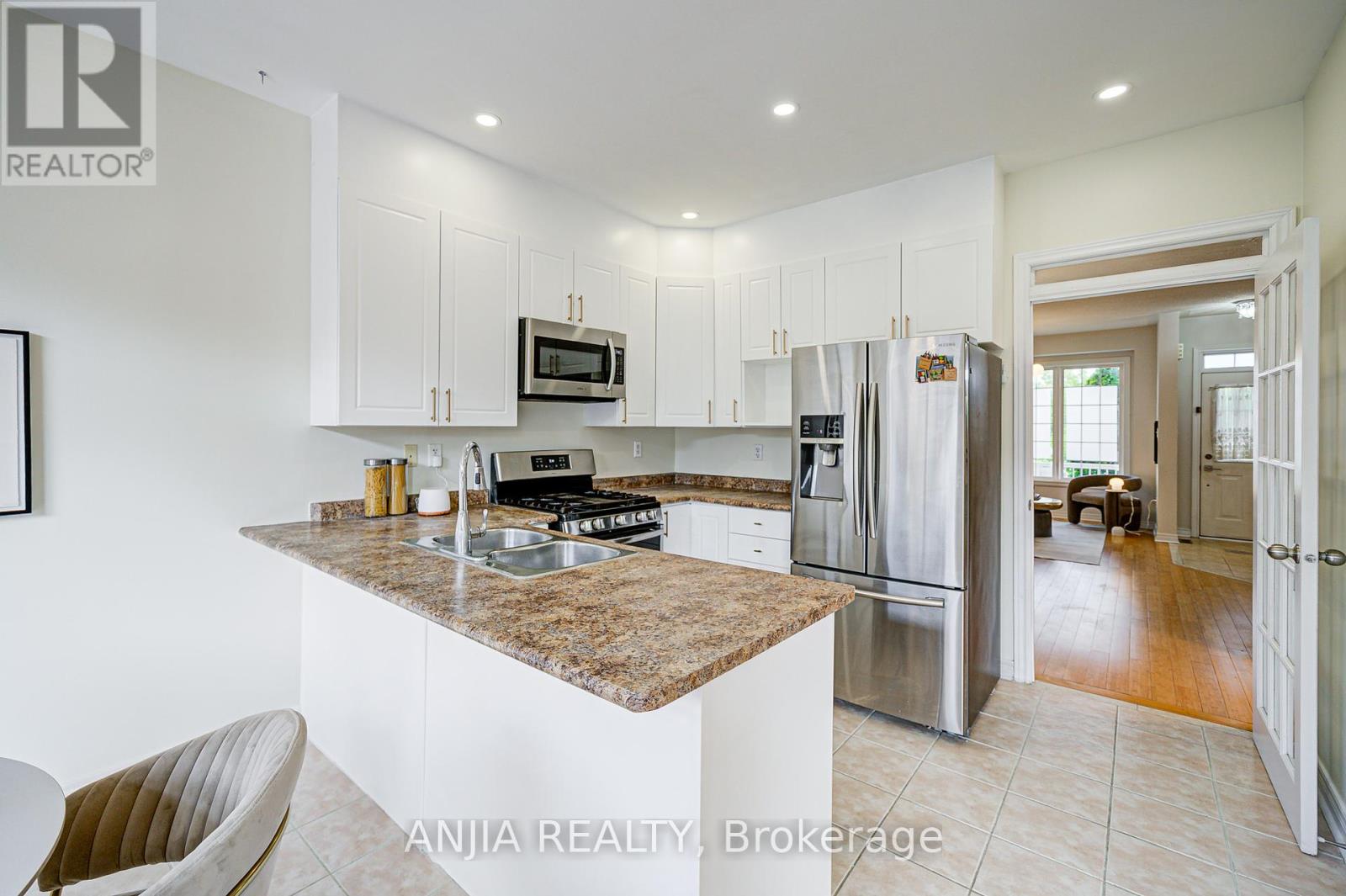 140 Edward Jefferys Avenue, Markham, Ontario  L6E 1V5 - Photo 15 - N12370016