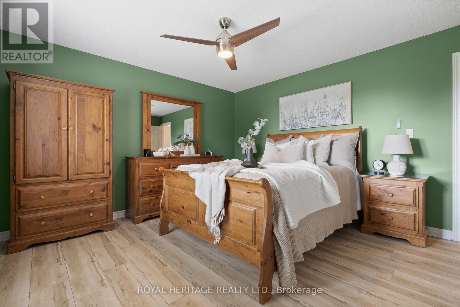 108 Beach Road, Kawartha Lakes (Ops), Ontario  K0M 2C0 - Photo 21 - X12370125
