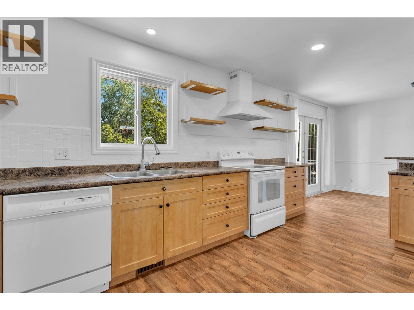 455 Donhauser Road, Kelowna, British Columbia  V1X 3G2 - Photo 13 - 10359331