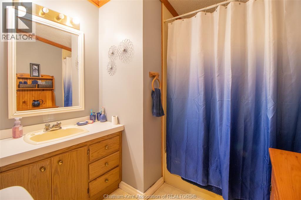 710 Johnston Road, Dawn-Euphemia, Ontario  N0P 1C0 - Photo 19 - 25021309