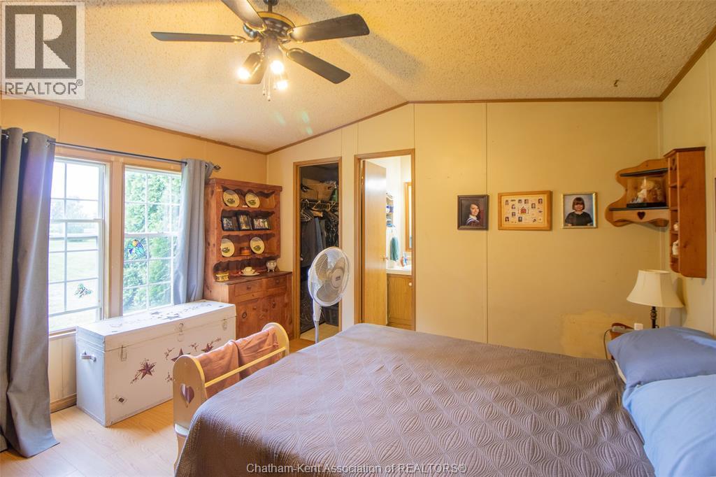 710 Johnston Road, Dawn-Euphemia, Ontario  N0P 1C0 - Photo 20 - 25021309
