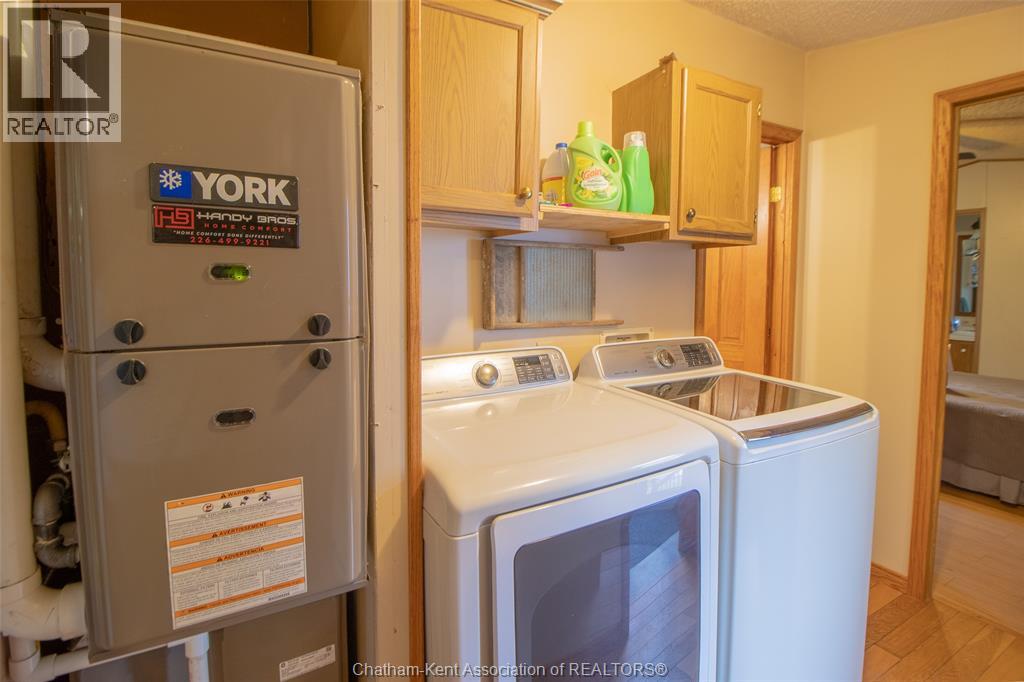 710 Johnston Road, Dawn-Euphemia, Ontario  N0P 1C0 - Photo 22 - 25021309
