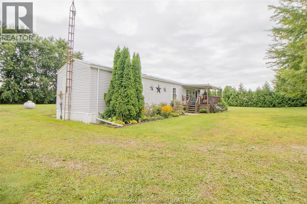 710 Johnston Road, Dawn-Euphemia, Ontario  N0P 1C0 - Photo 32 - 25021309