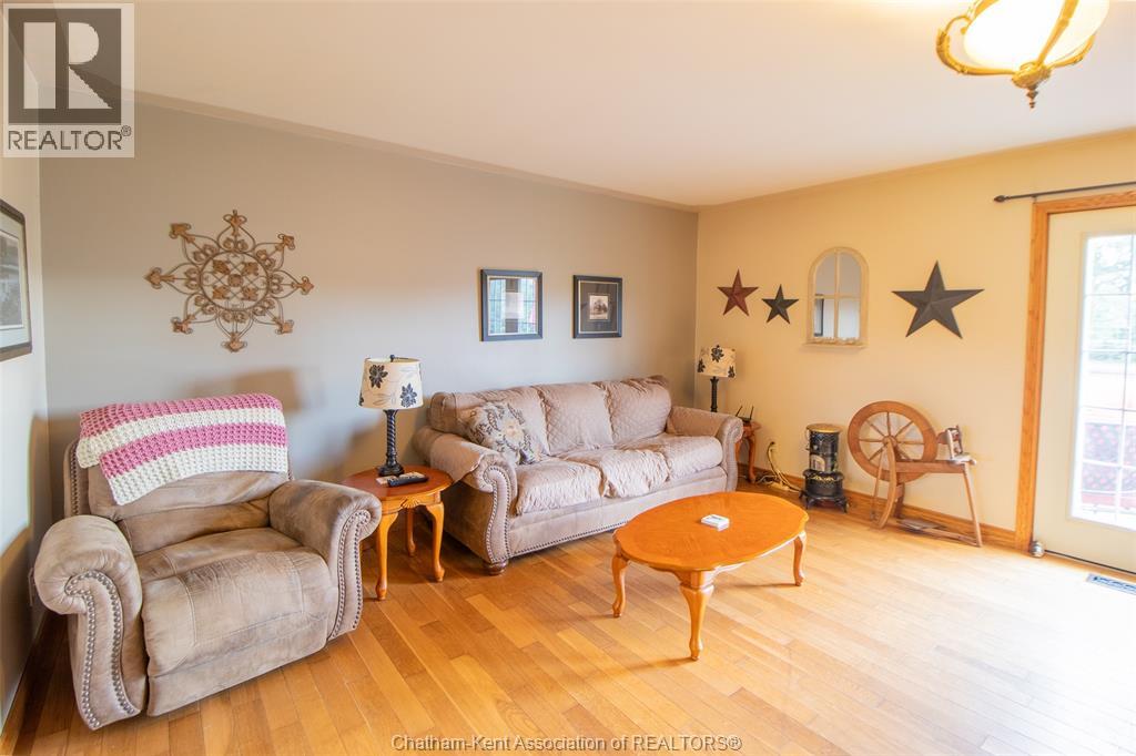 710 Johnston Road, Dawn-Euphemia, Ontario  N0P 1C0 - Photo 9 - 25021309