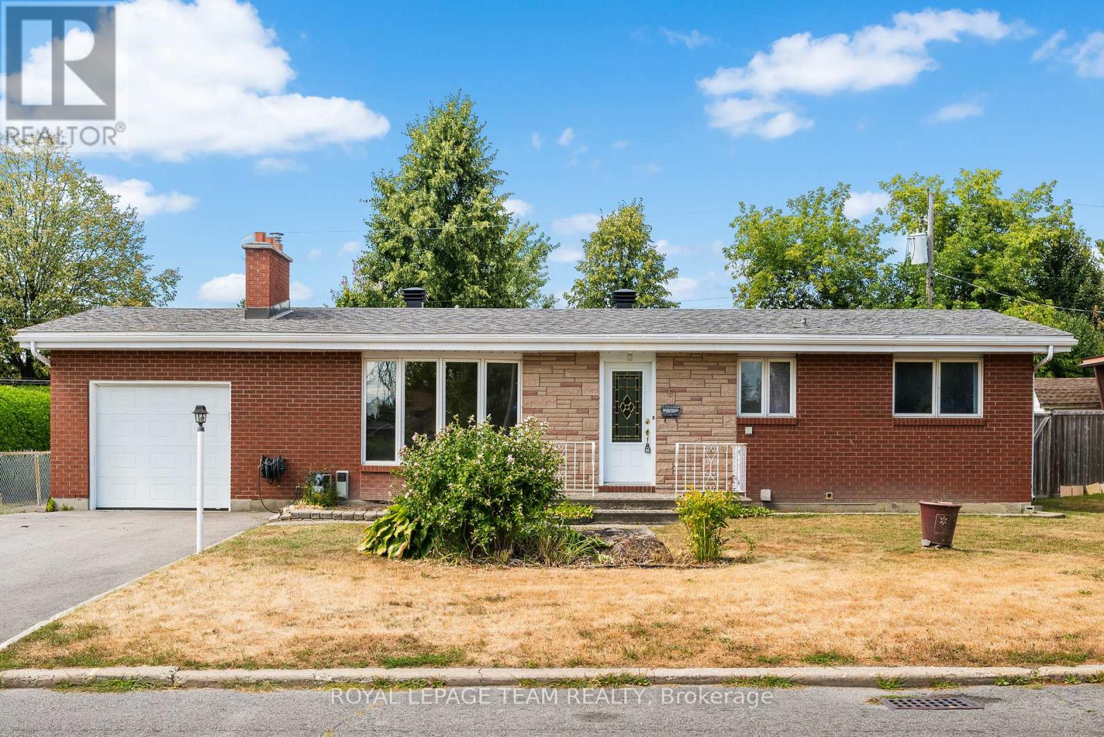 5 SPRING GARDEN AVENUE, Ottawa, Ontario