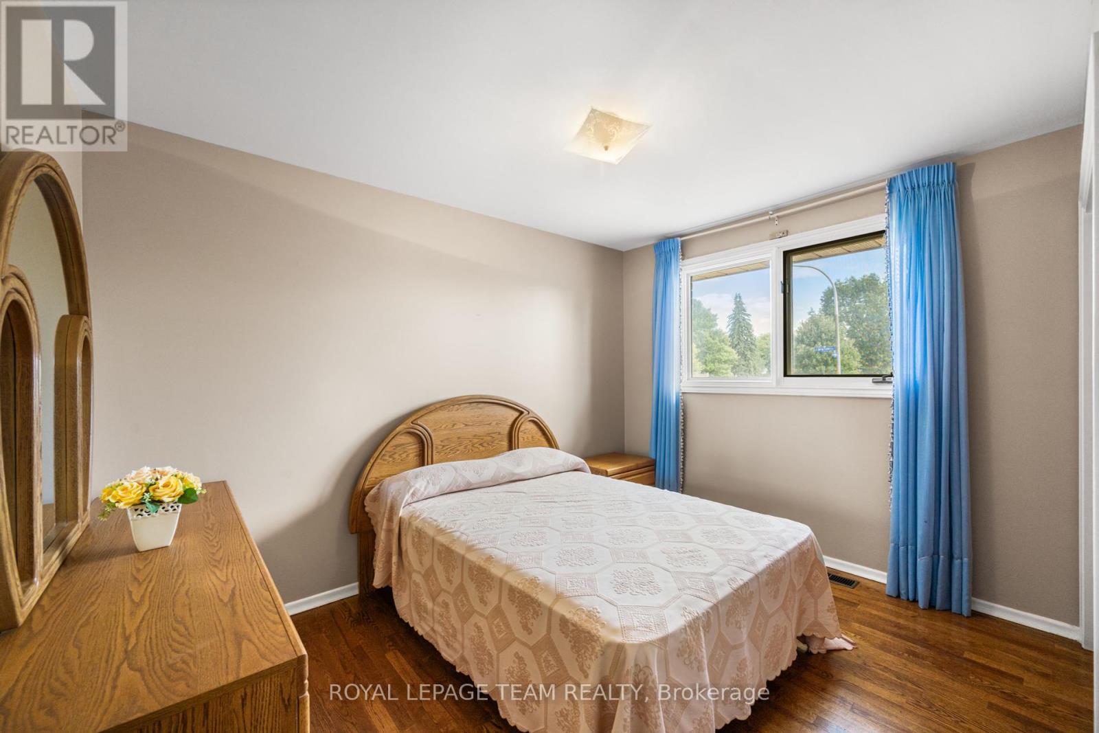 5 Spring Garden Avenue, Ottawa, Ontario  K2G 3B1 - Photo 22 - X12370094