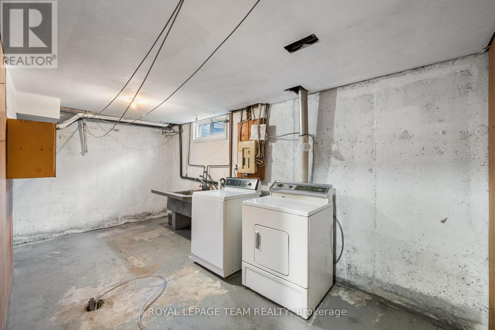 5 Spring Garden Avenue, Ottawa, Ontario  K2G 3B1 - Photo 34 - X12370094