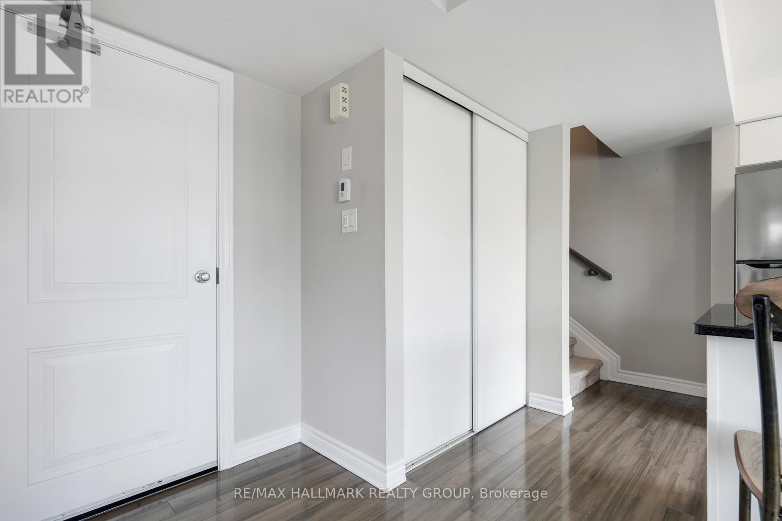 763 Chapman Mills Drive, Ottawa, Ontario  K2J 5X2 - Photo 5 - X12370127