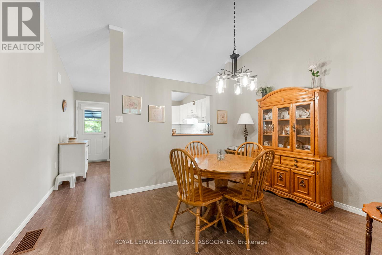 385 Morris Street, Pembroke, Ontario  K8A 8P4 - Photo 15 - X12370144
