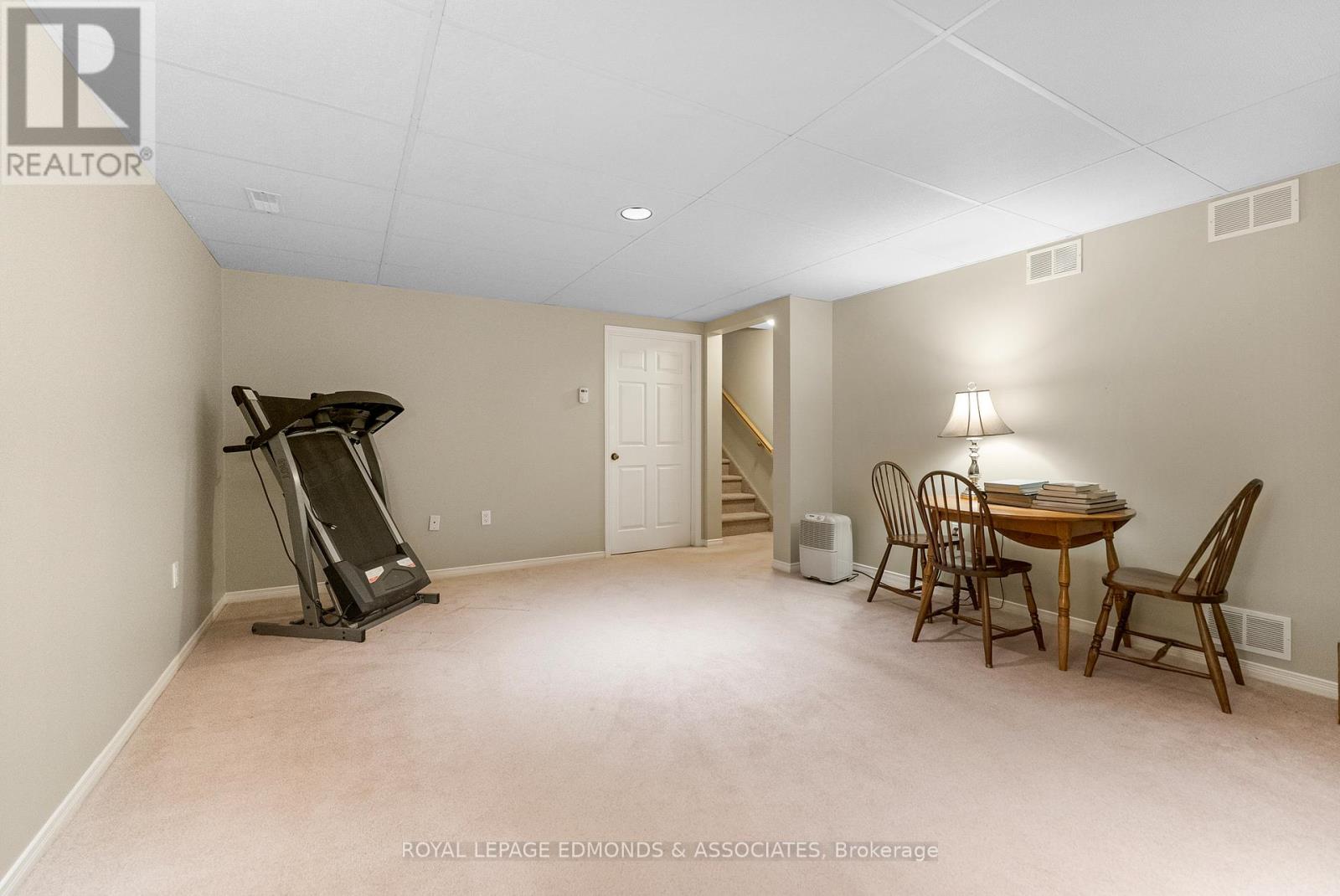 385 Morris Street, Pembroke, Ontario  K8A 8P4 - Photo 25 - X12370144