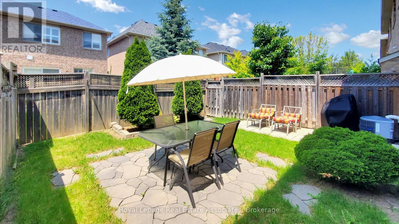 721 Shortreed Crescent, Milton, Ontario  L9T 0E7 - Photo 32 - W12370008