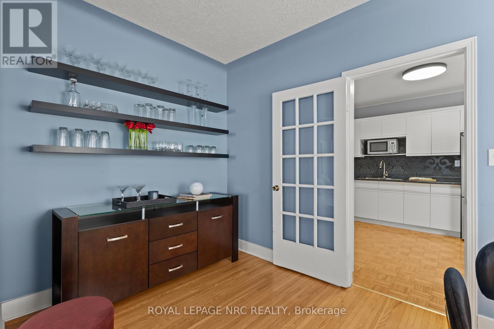 28 Augusta Avenue, St. Catharines, Ontario  L2M 5R2 - Photo 16 - X12370134