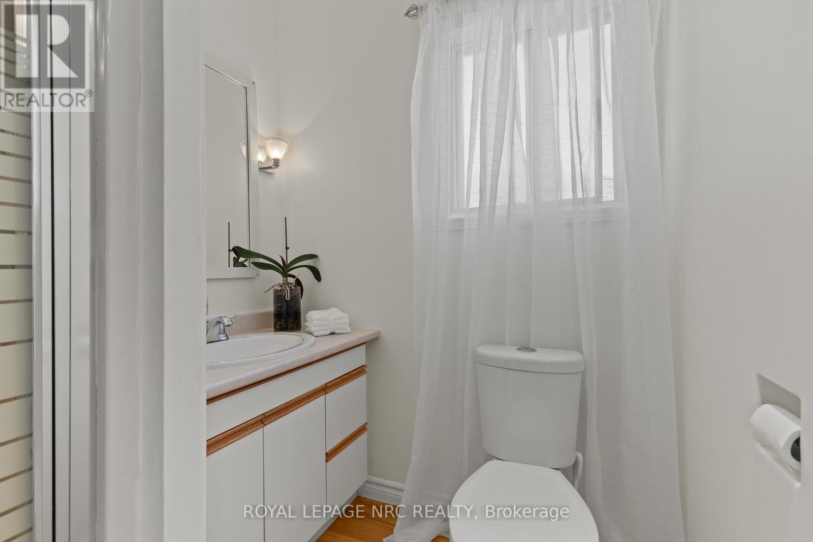 28 Augusta Avenue, St. Catharines, Ontario  L2M 5R2 - Photo 26 - X12370134