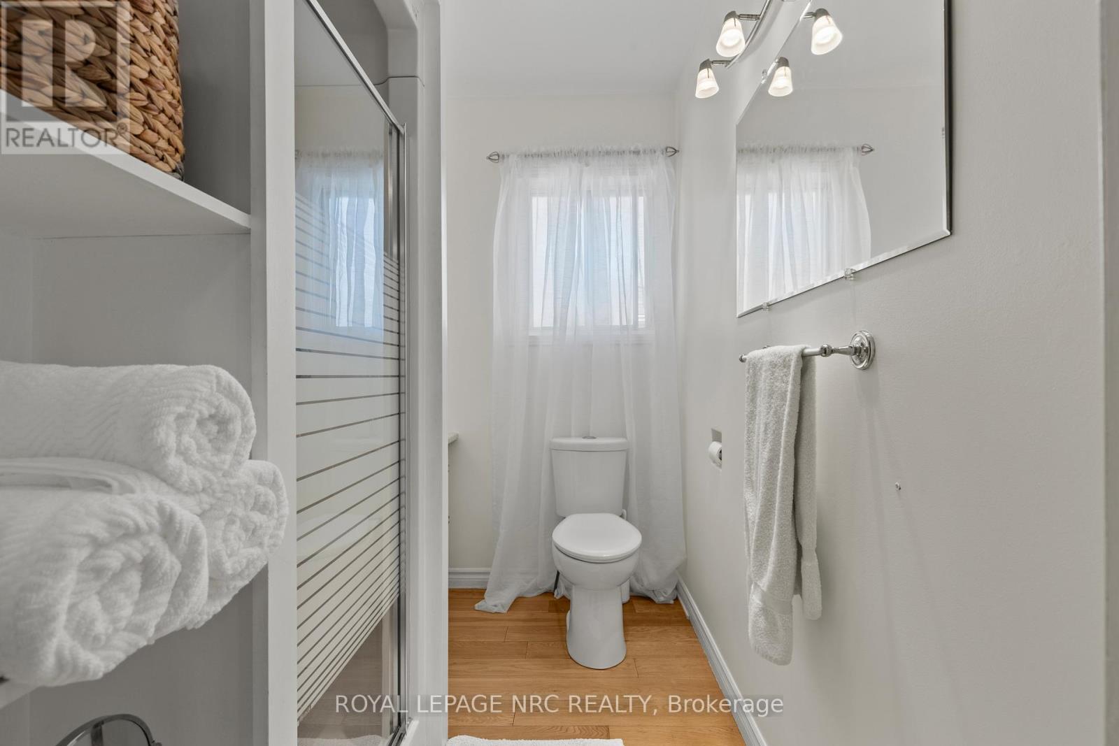 28 Augusta Avenue, St. Catharines, Ontario  L2M 5R2 - Photo 27 - X12370134