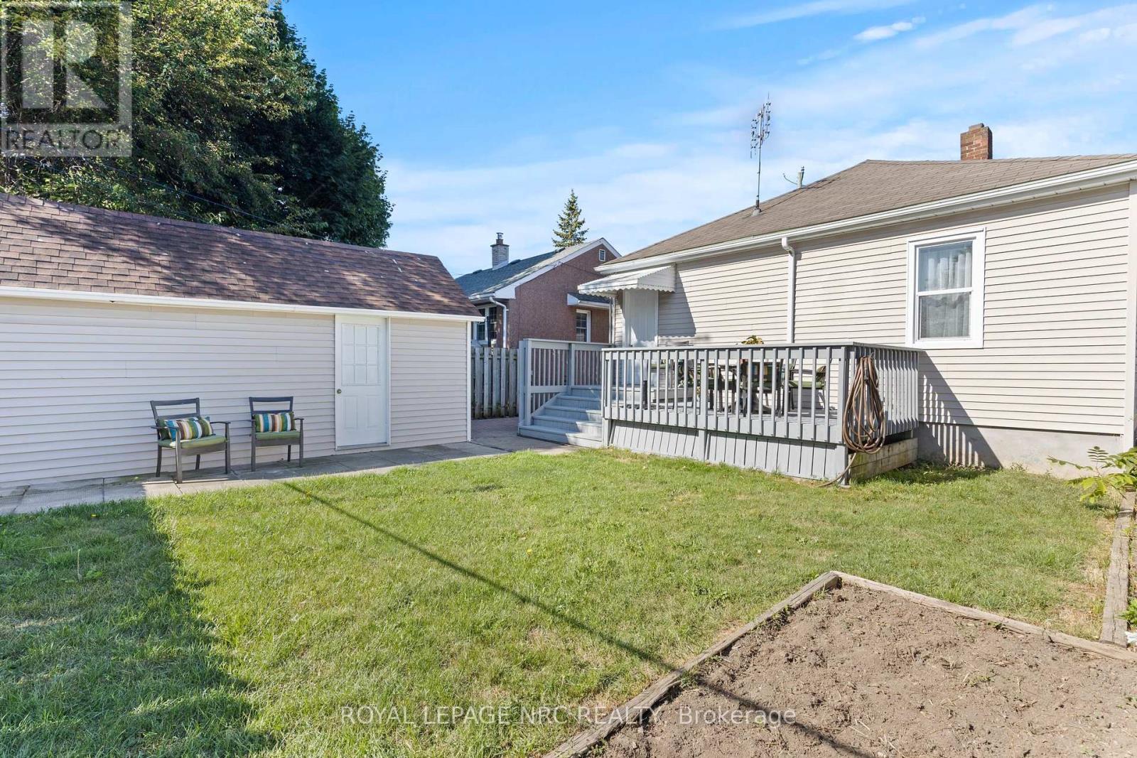28 Augusta Avenue, St. Catharines, Ontario  L2M 5R2 - Photo 39 - X12370134