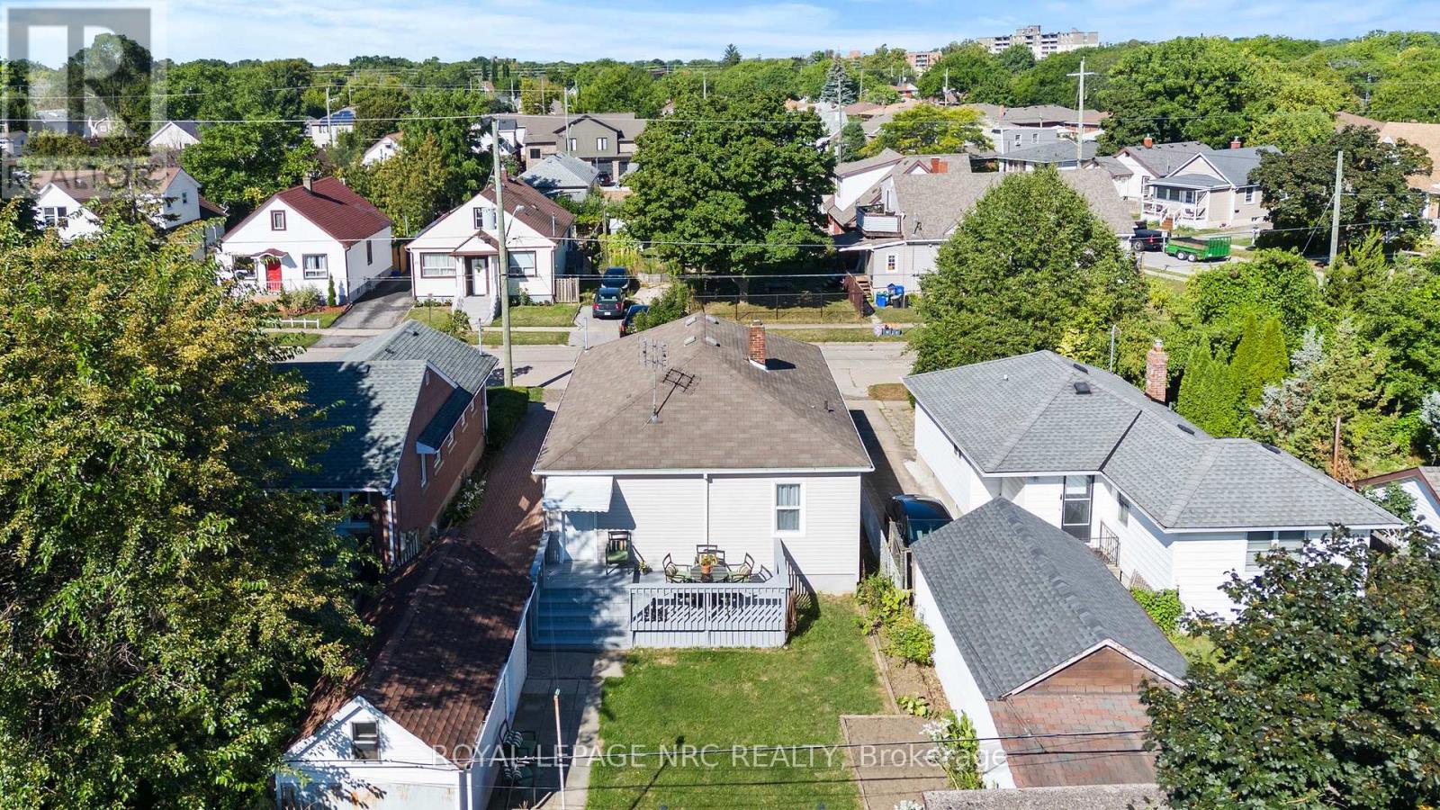 28 Augusta Avenue, St. Catharines, Ontario  L2M 5R2 - Photo 45 - X12370134