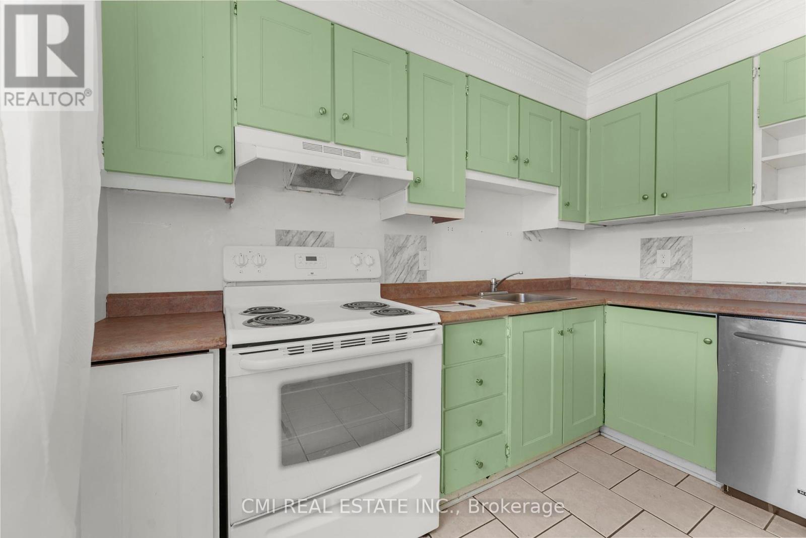99 - 2570 Southvale Crescent, Ottawa, Ontario  K1B 5B7 - Photo 13 - X12369952