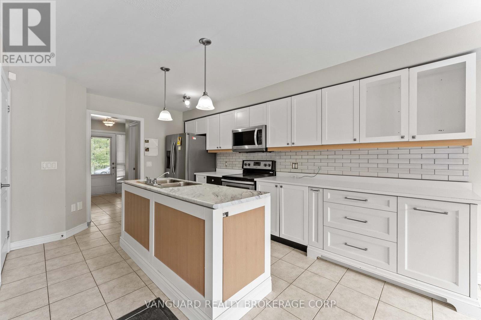 905 Cook Crescent, Shelburne, Ontario  L9V 3V1 - Photo 20 - X12369977