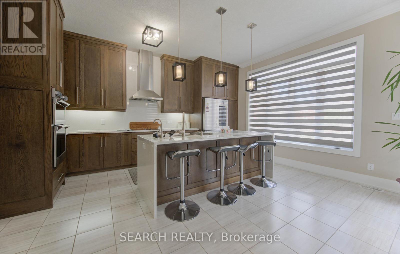 900 Pondcliffe Court, Kitchener, Ontario  N2R 0M4 - Photo 12 - X12369989