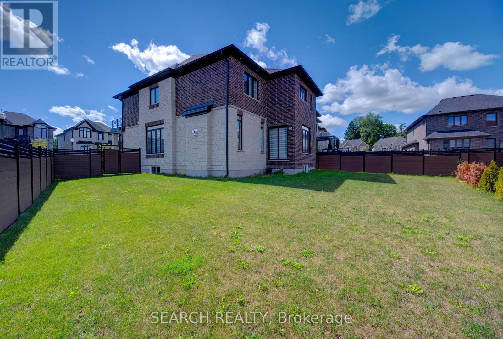 900 Pondcliffe Court, Kitchener, Ontario  N2R 0M4 - Photo 33 - X12369989