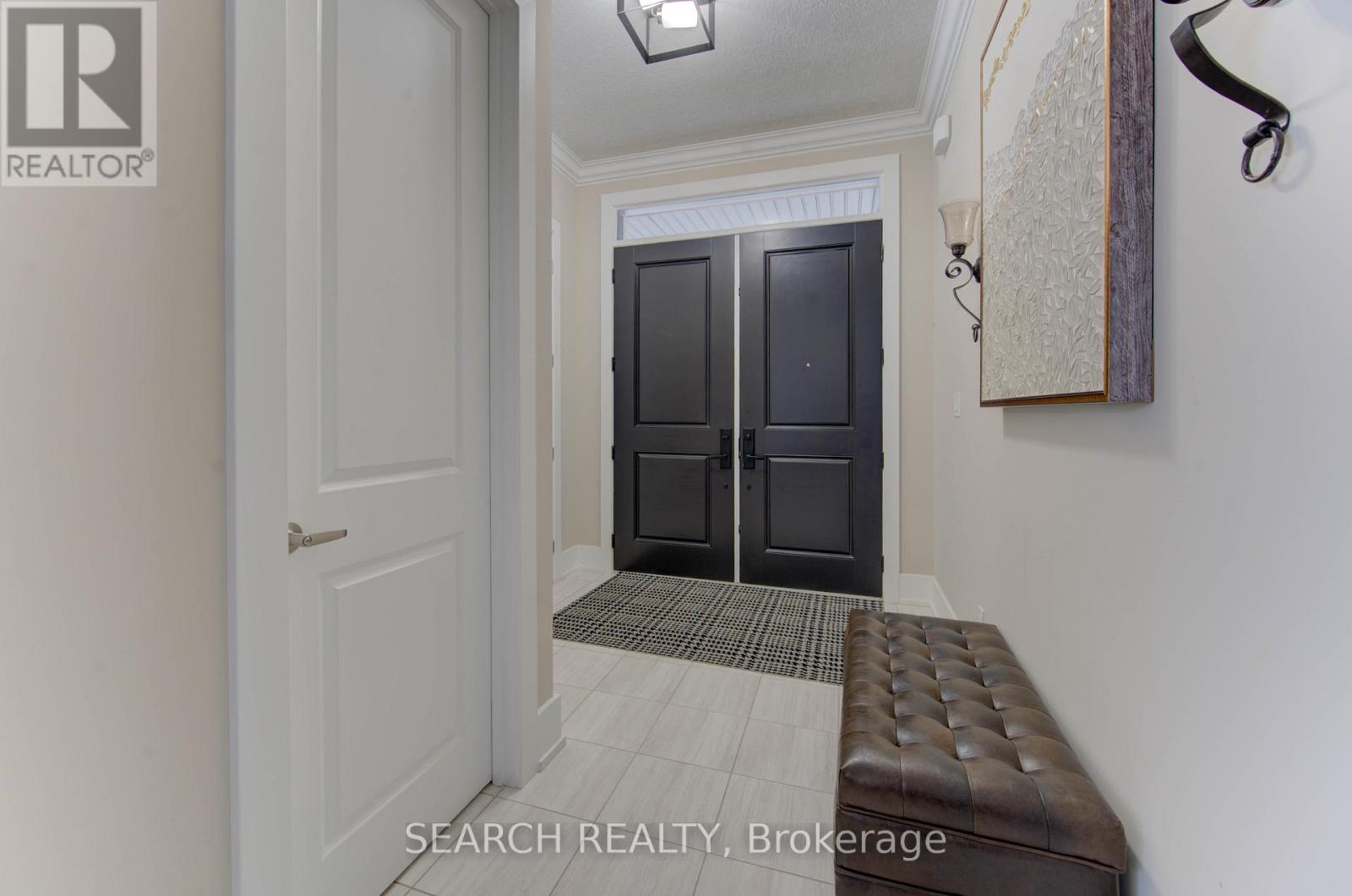 900 Pondcliffe Court, Kitchener, Ontario  N2R 0M4 - Photo 6 - X12369989
