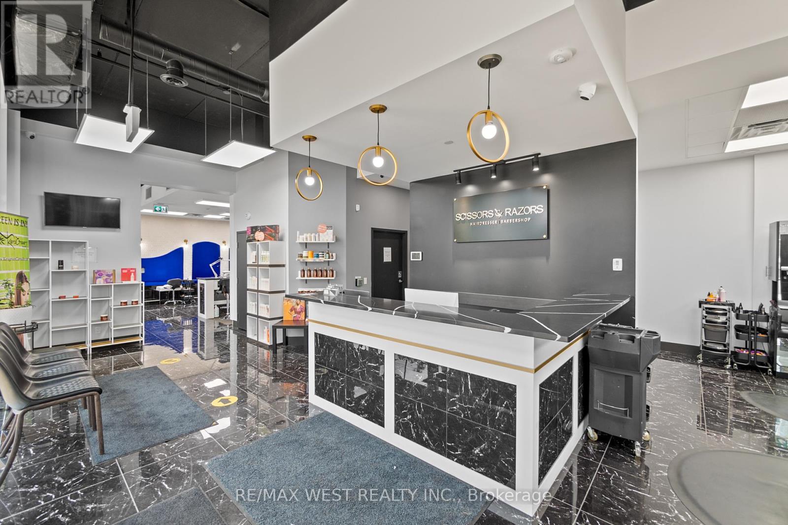 211-213 - 130 COLUMBIA ST W STREET, Waterloo, Ontario