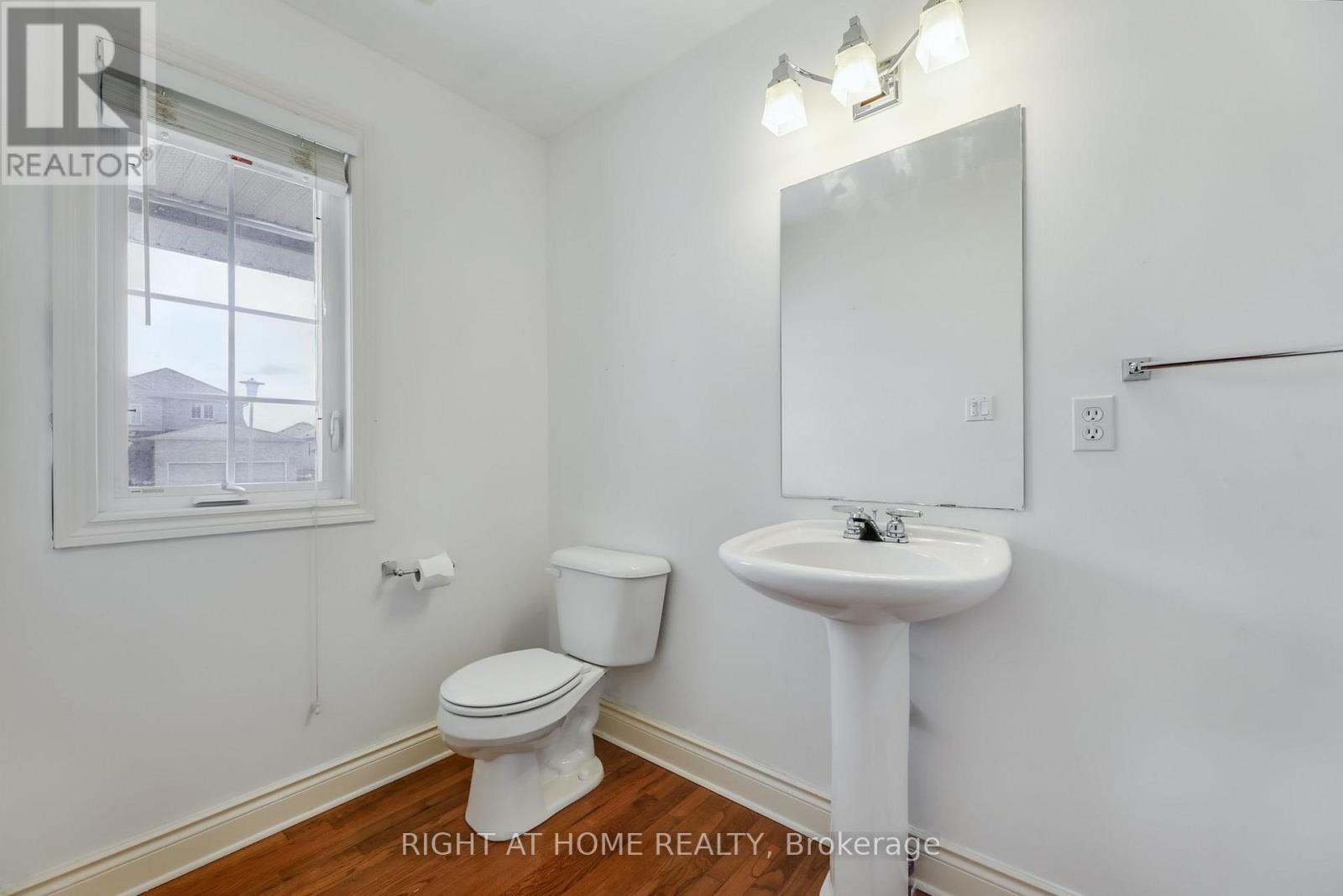 1578 Birchwood Drive, London South, Ontario  N6K 4X3 - Photo 13 - X12370065