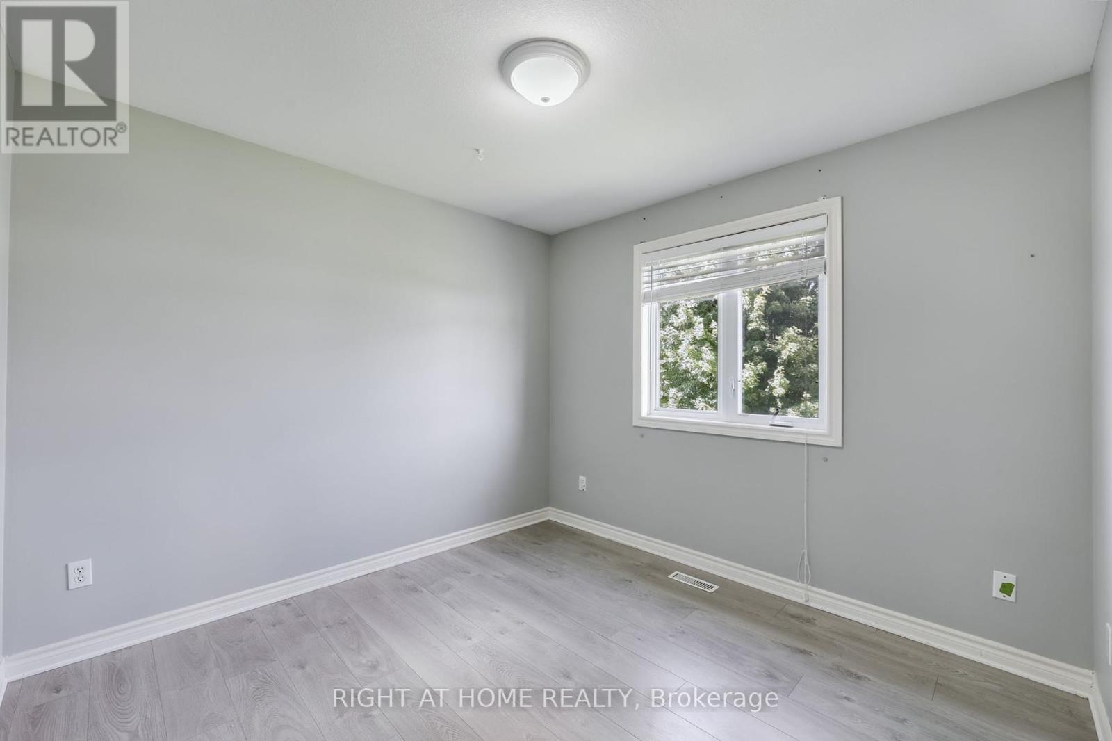 1578 Birchwood Drive, London South, Ontario  N6K 4X3 - Photo 17 - X12370065