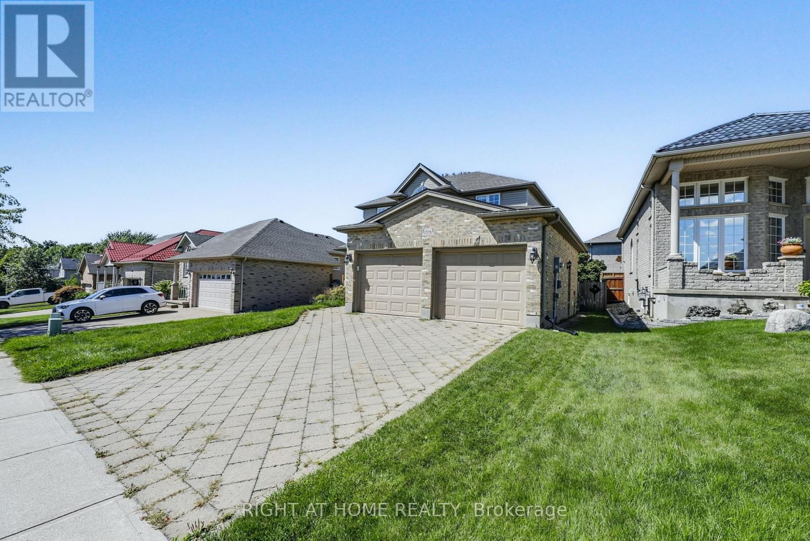 1578 Birchwood Drive, London South, Ontario  N6K 4X3 - Photo 2 - X12370065