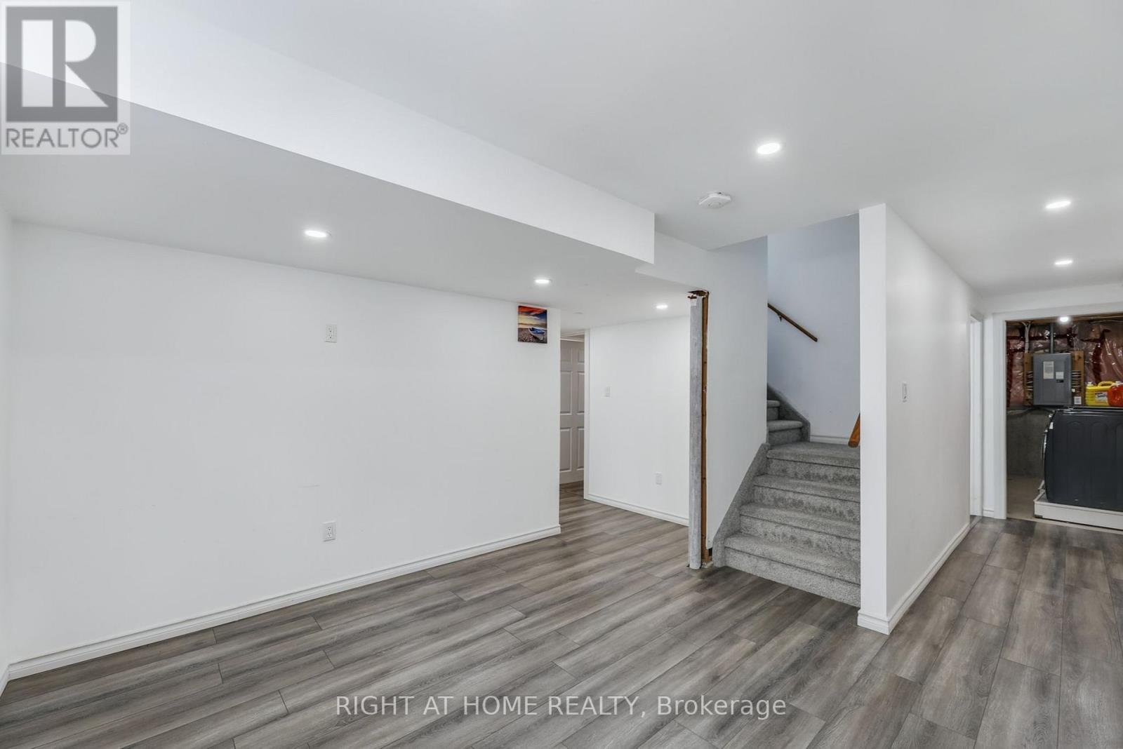 1578 Birchwood Drive, London South, Ontario  N6K 4X3 - Photo 23 - X12370065