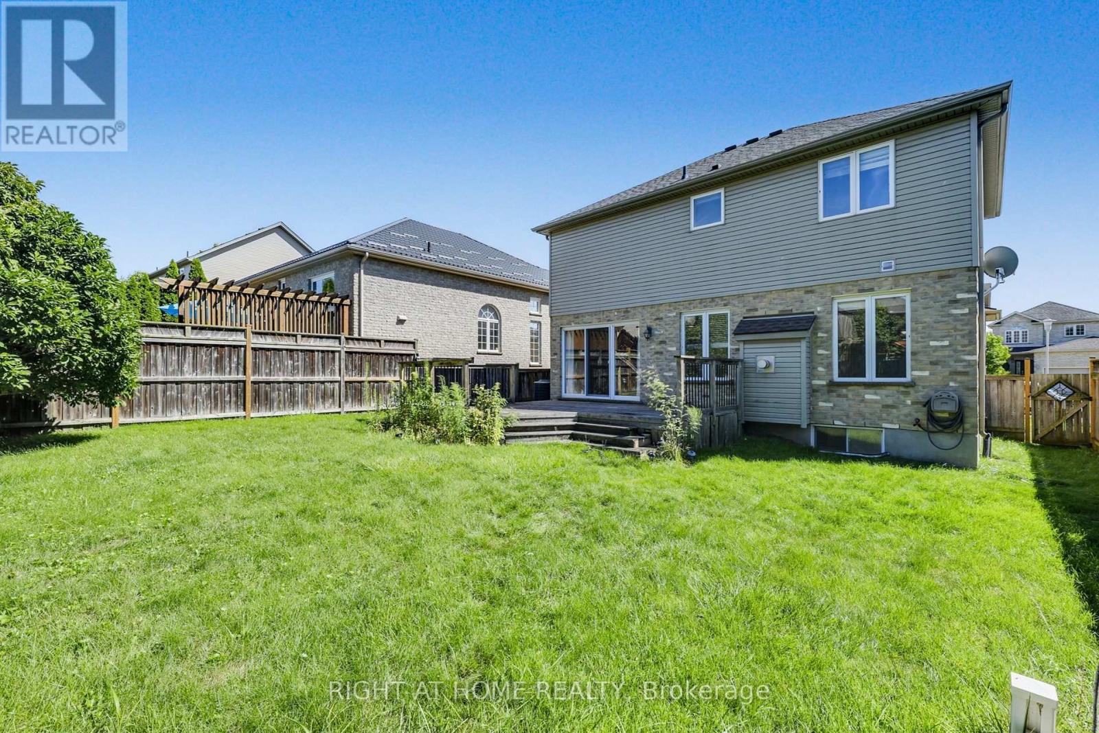 1578 Birchwood Drive, London South, Ontario  N6K 4X3 - Photo 32 - X12370065