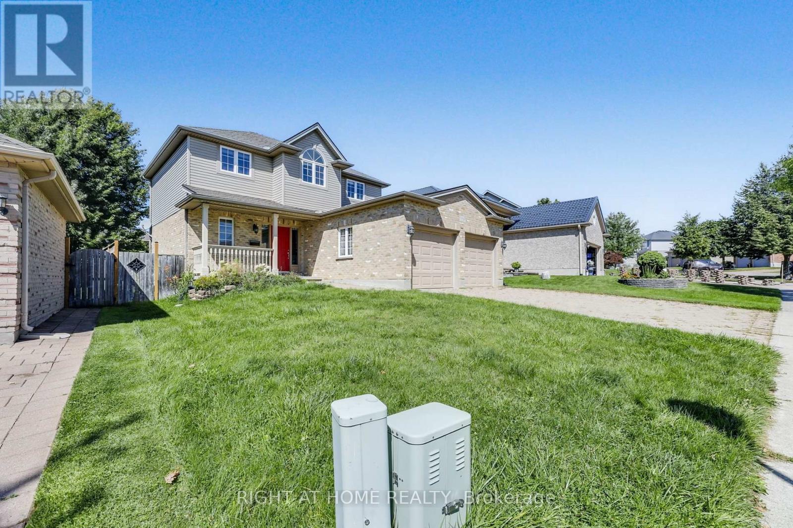 1578 Birchwood Drive, London South, Ontario  N6K 4X3 - Photo 35 - X12370065