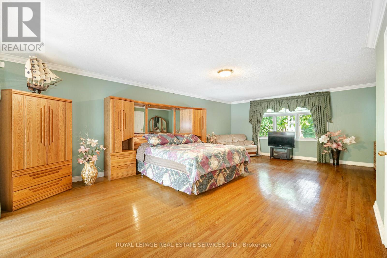 2130 Autumn Breeze Drive N, Mississauga, Ontario  L5B 1R4 - Photo 33 - W12369907