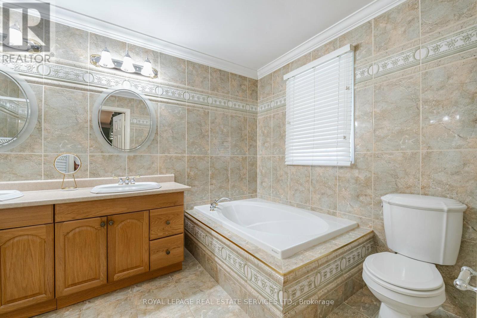 2130 Autumn Breeze Drive N, Mississauga, Ontario  L5B 1R4 - Photo 34 - W12369907