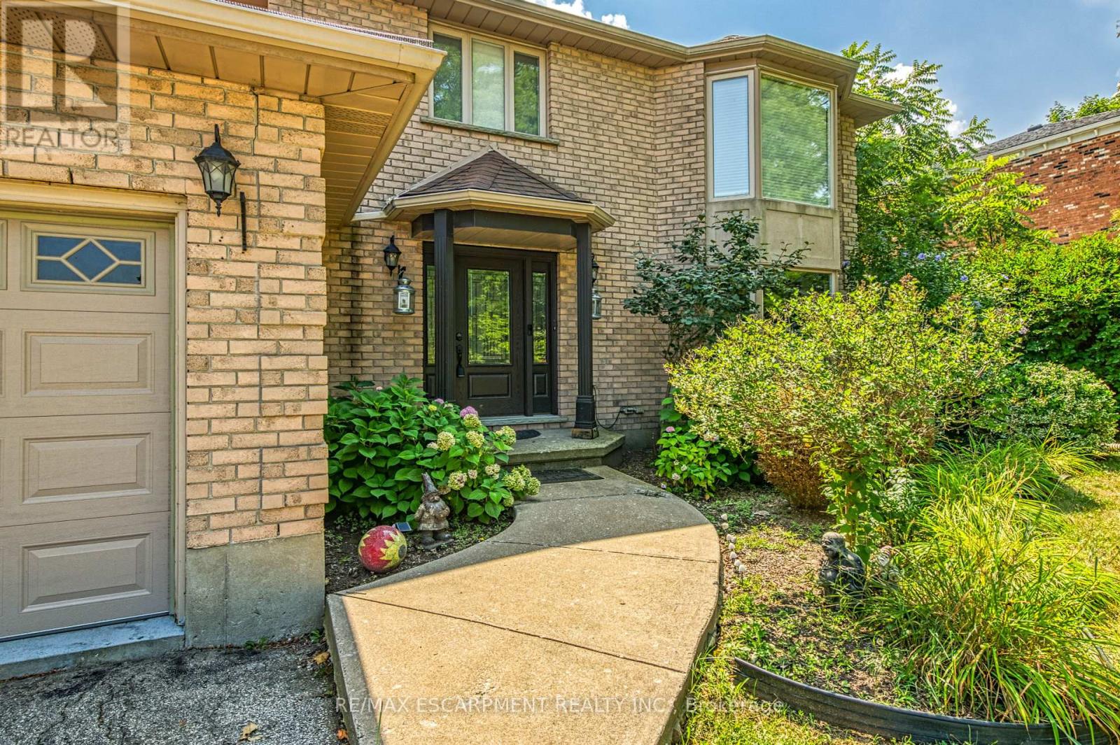 Property at 259 HADDINGTON STREET image 2