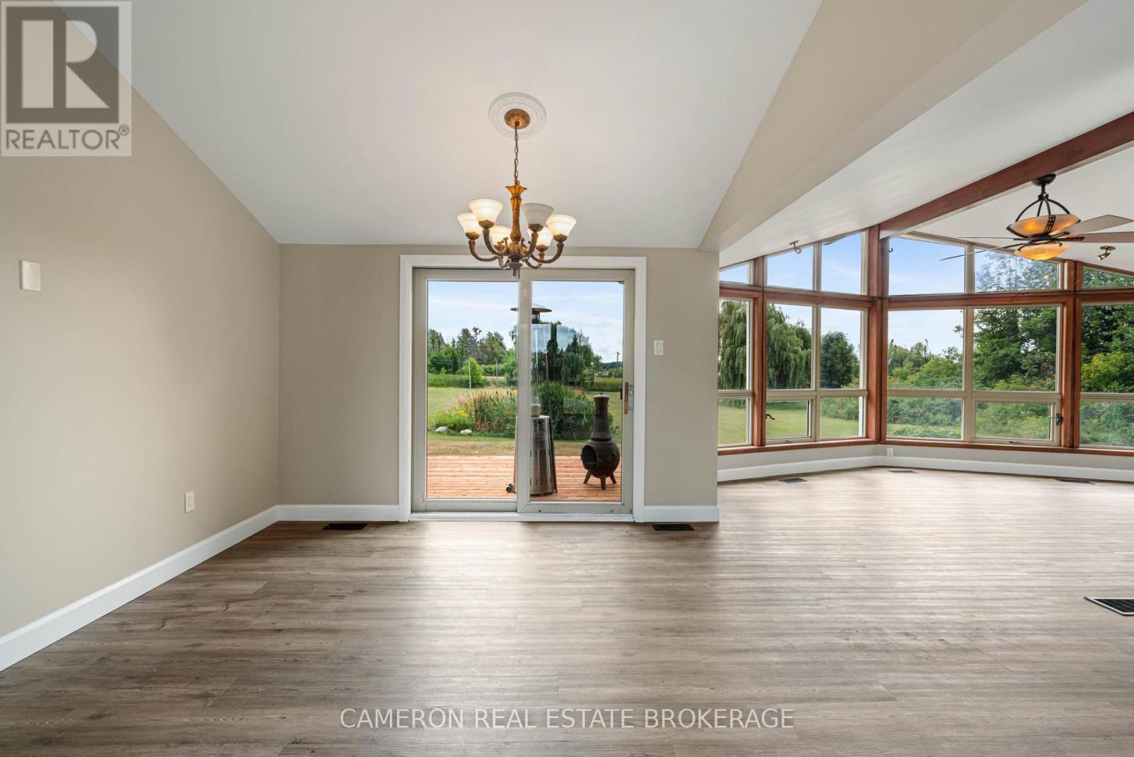 15474 Manning Road, South Stormont, Ontario  K0C 1M0 - Photo 12 - X12368966