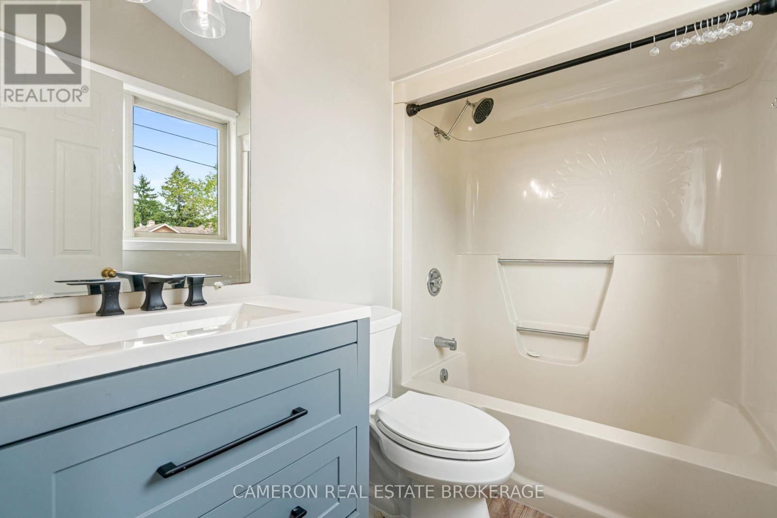 15474 Manning Road, South Stormont, Ontario  K0C 1M0 - Photo 18 - X12368966