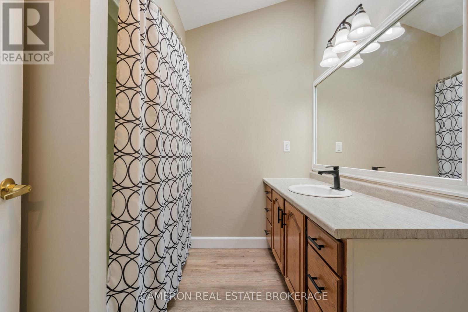 15474 Manning Road, South Stormont, Ontario  K0C 1M0 - Photo 22 - X12368966