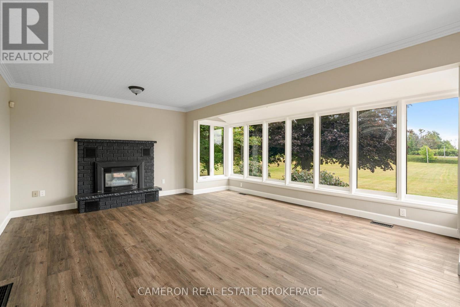 15474 Manning Road, South Stormont, Ontario  K0C 1M0 - Photo 8 - X12368966