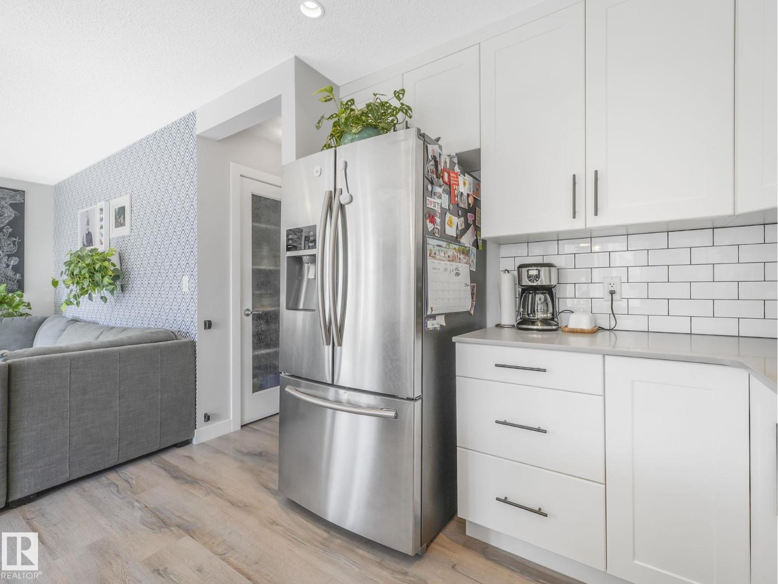 22119 87 Av Nw, Edmonton, Alberta  T5T 7H7 - Photo 11 - E4455231