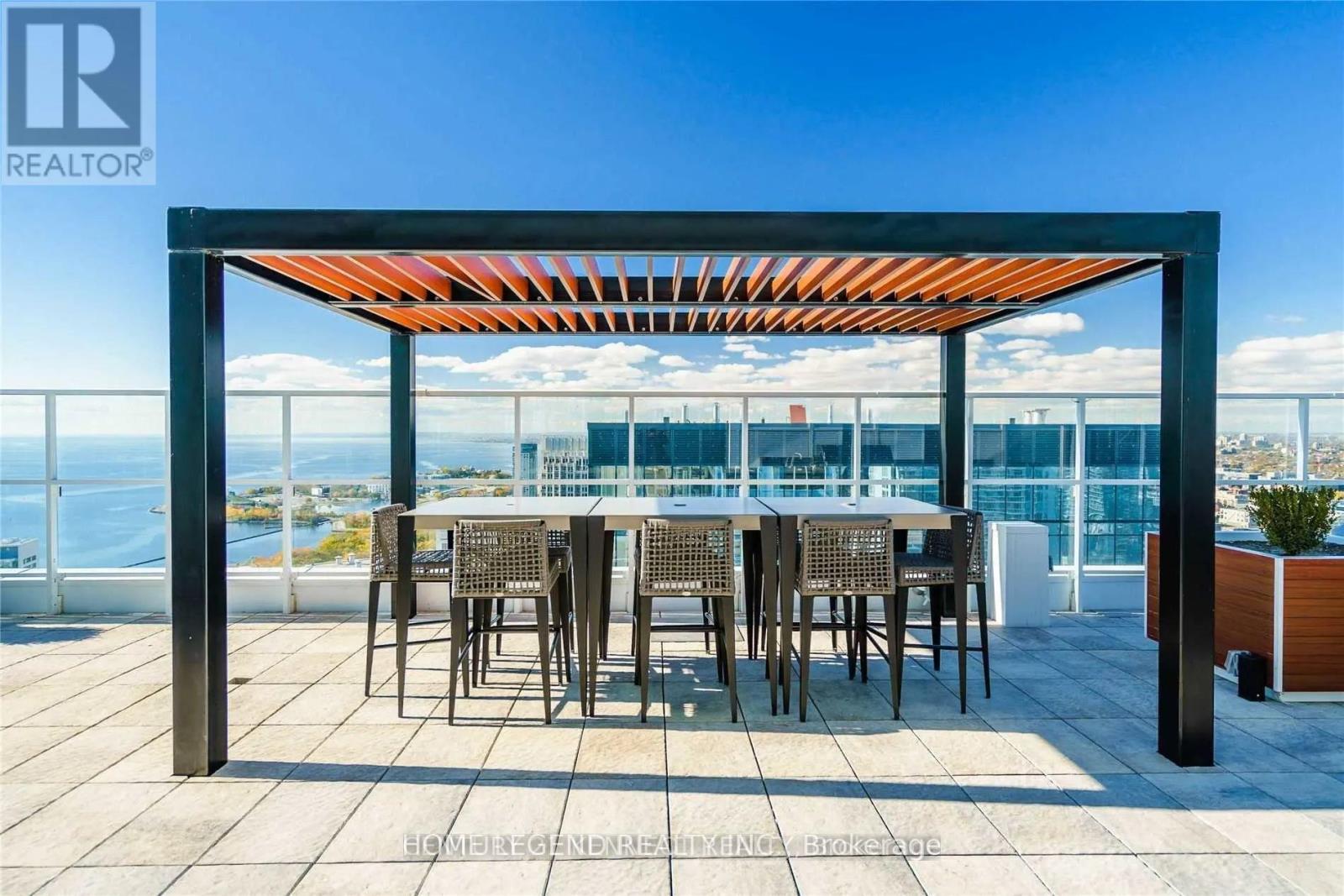 710 - 17 BATHURST STREET, Toronto, Ontario