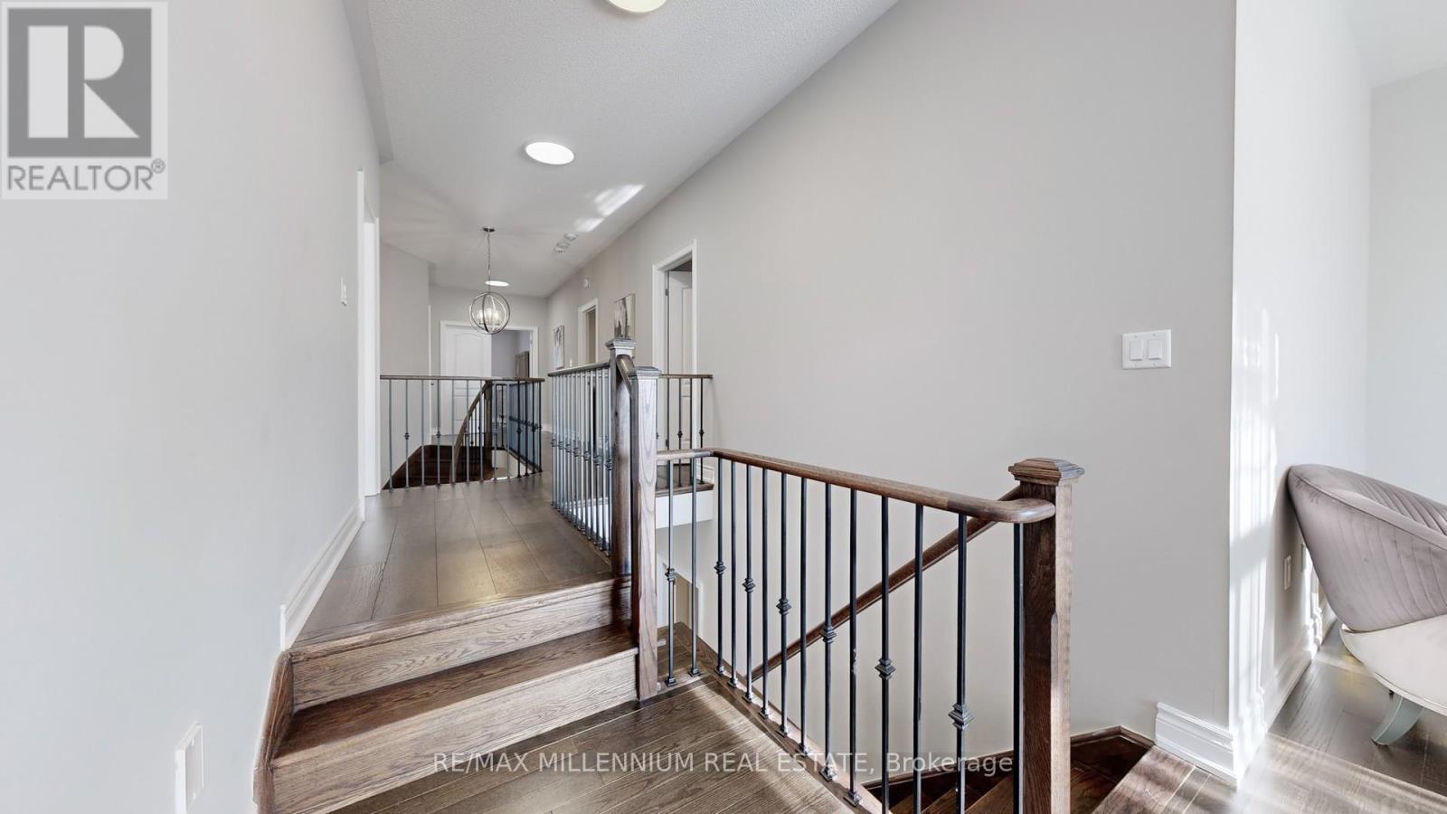 845 Langford Boulevard, Bradford West Gwillimbury, Ontario L3Z 4J2 - Photo 29 - N12366357