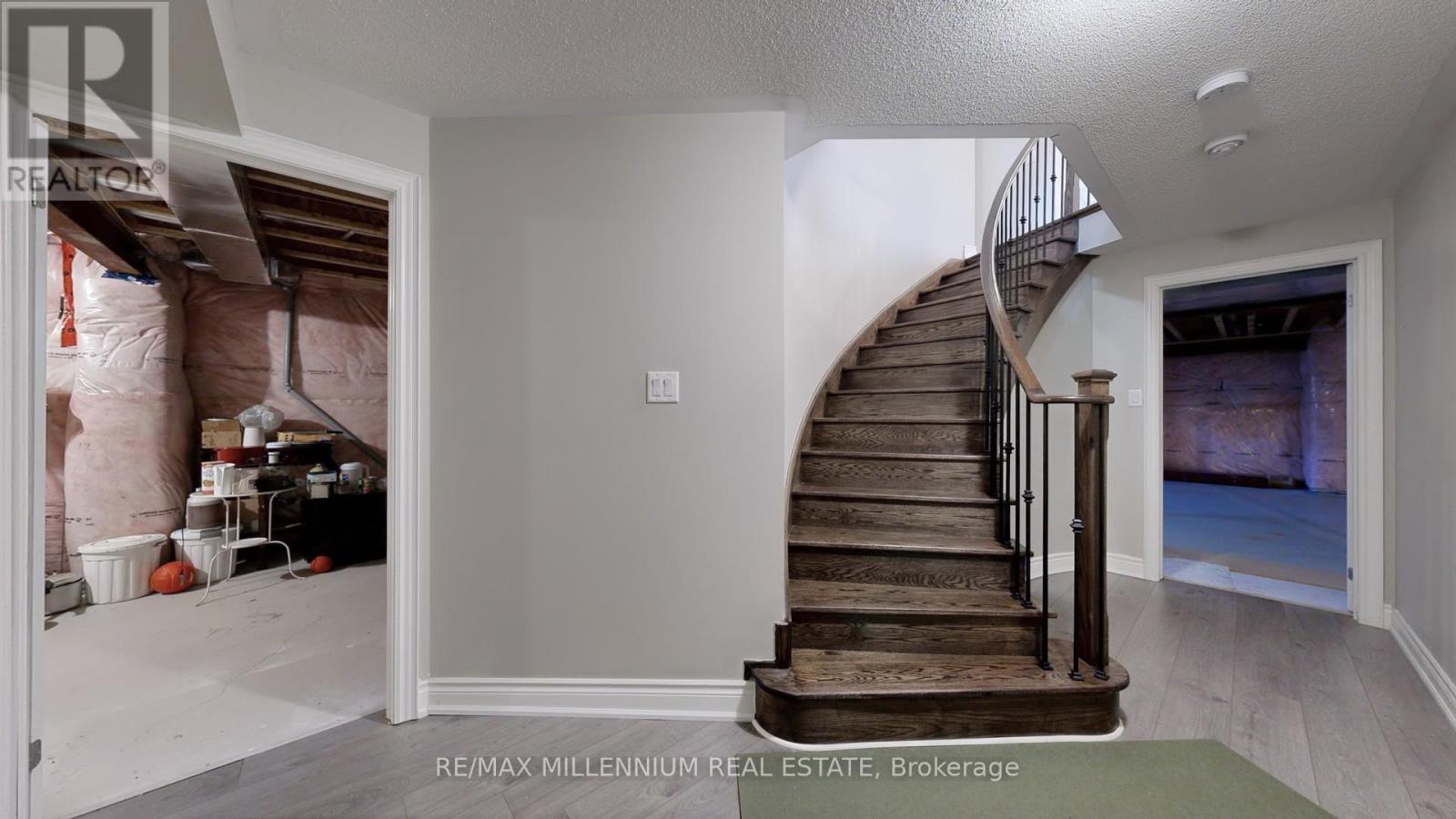 845 Langford Boulevard, Bradford West Gwillimbury, Ontario L3Z 4J2 - Photo 44 - N12366357