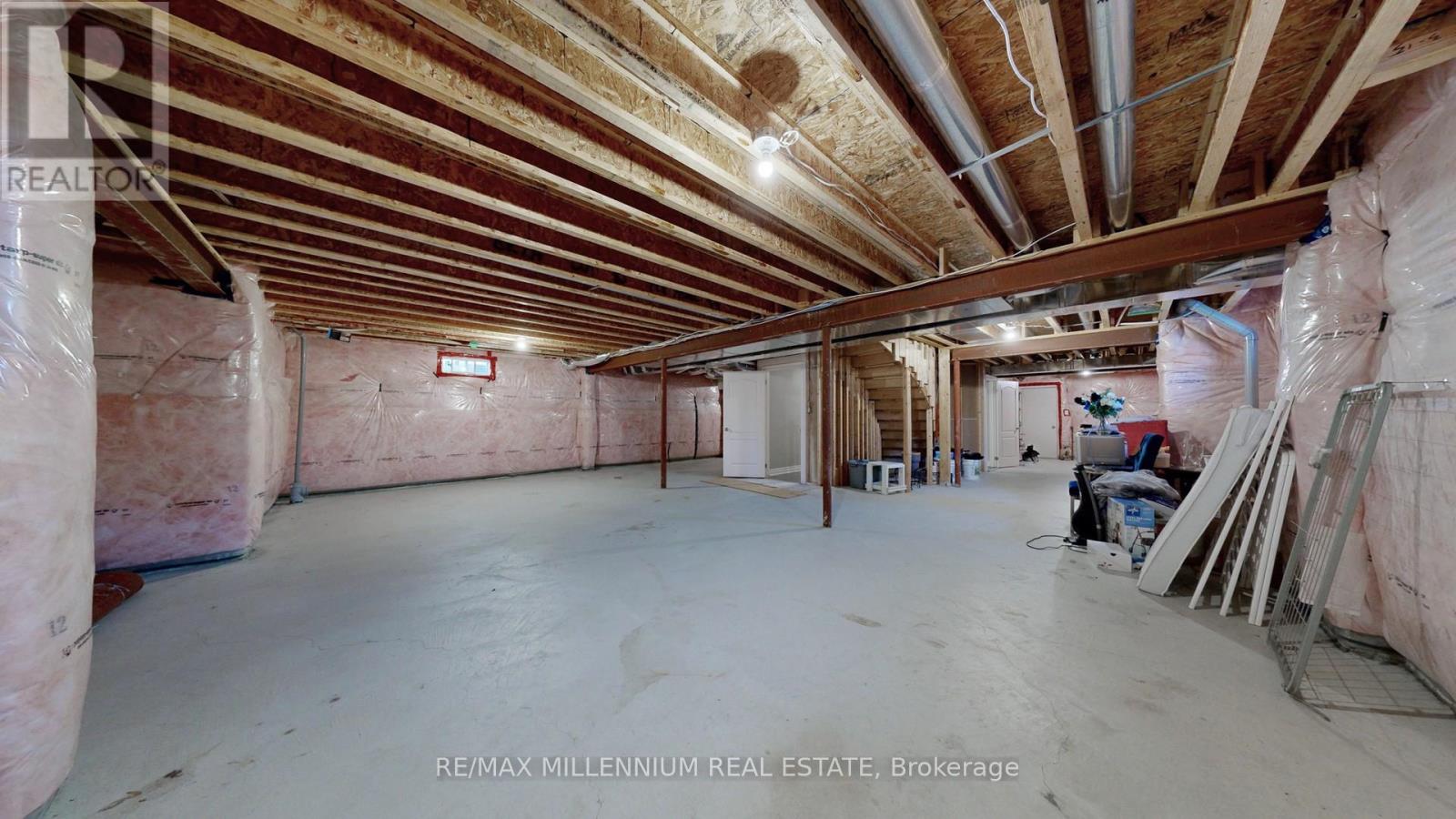 845 Langford Boulevard, Bradford West Gwillimbury, Ontario L3Z 4J2 - Photo 45 - N12366357