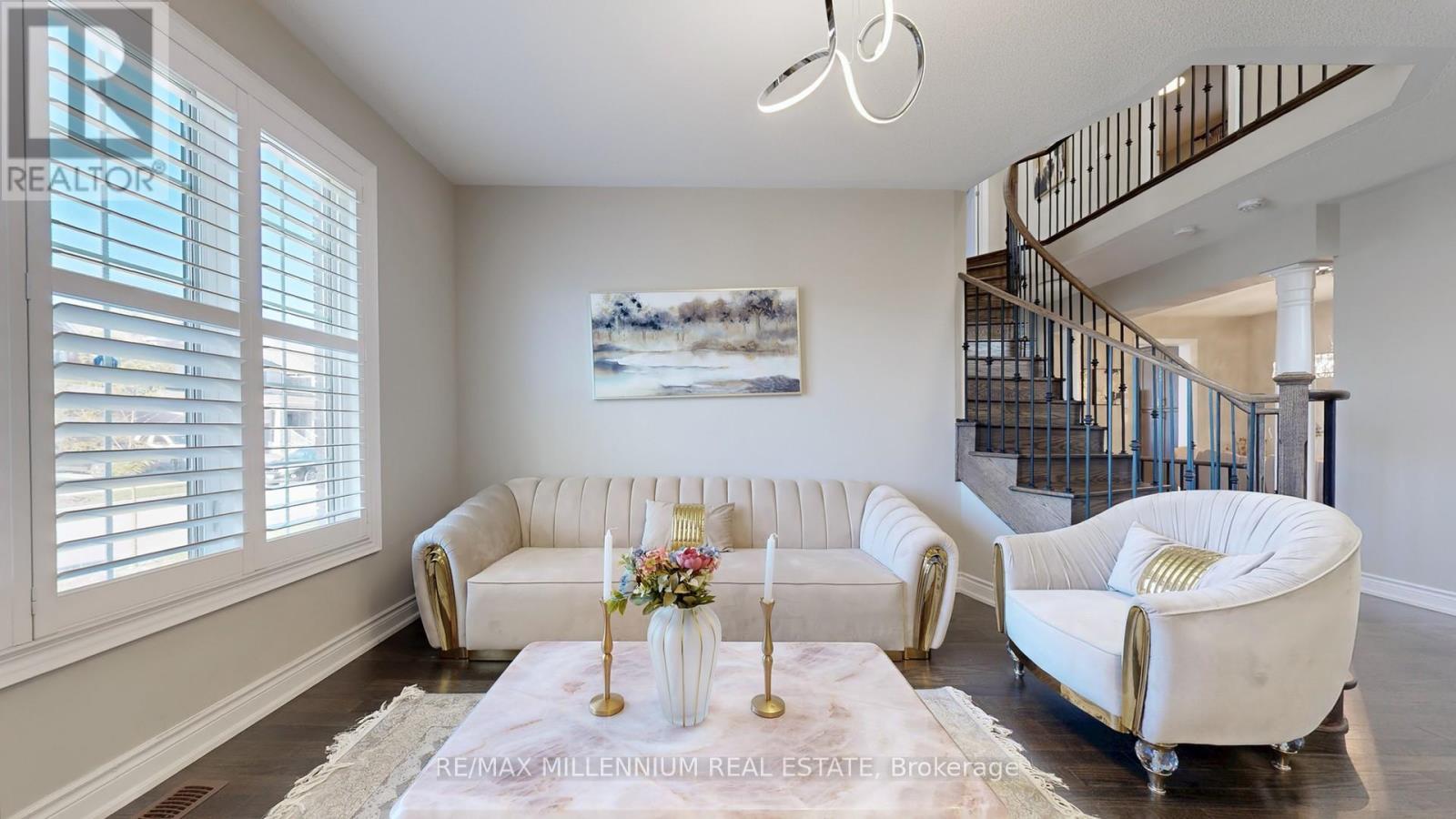 845 Langford Boulevard, Bradford West Gwillimbury, Ontario L3Z 4J2 - Photo 9 - N12366357